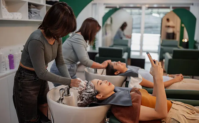 How to use salon loyalty programs to build a loyal clientele
